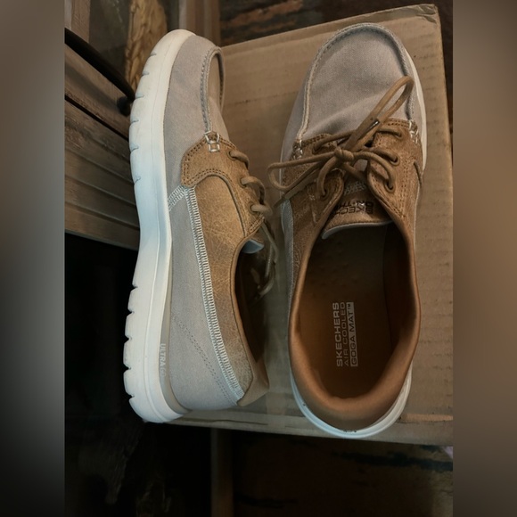 Skechers On The Go boat style shoes. Super comfy. - Picture 2 of 11